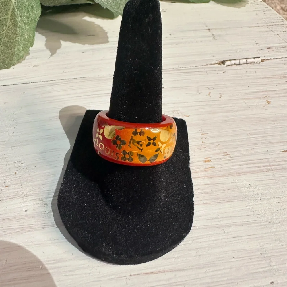 Louis Vuitton Orange and Gold Floral Ring - Picture 2 of 8